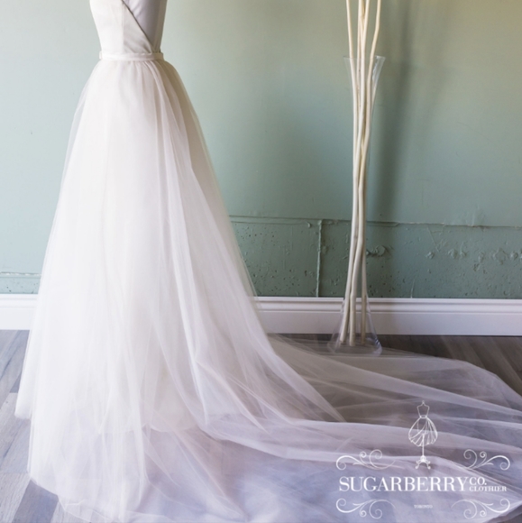 Tulle Overskirt for Wedding Dress - Picture 3 of 6